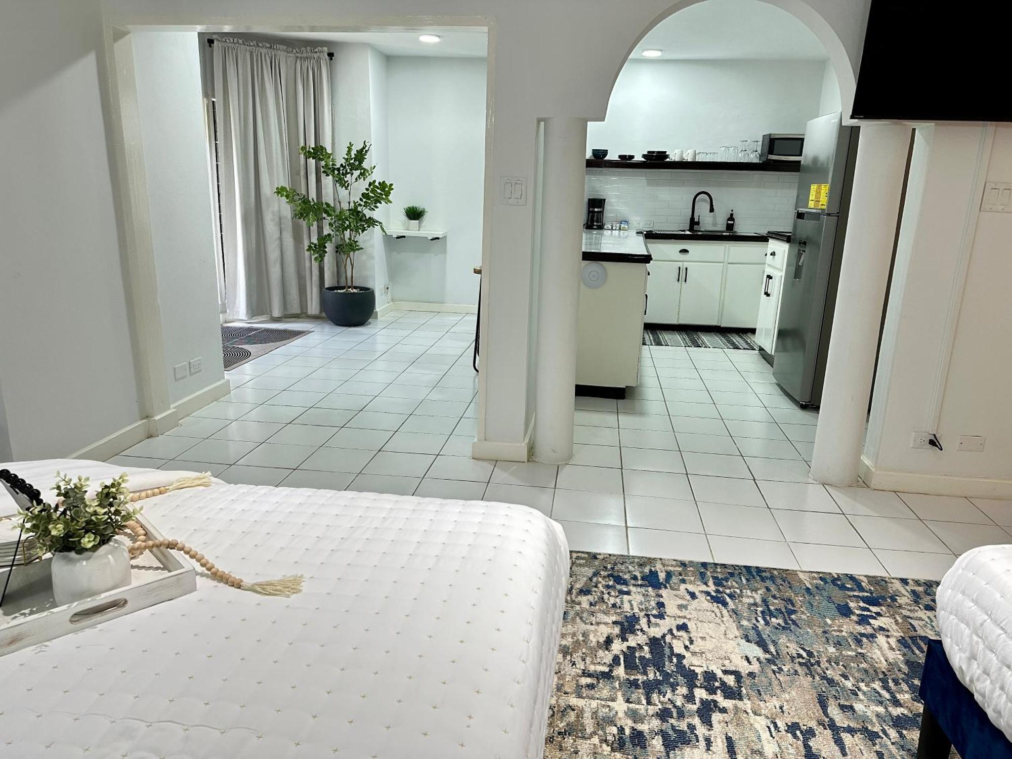 Falcon Shoreline- Airport Pickup Available - Gated-Security Montego Bay Exterior foto